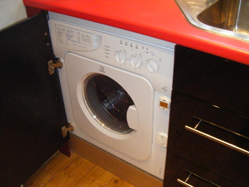 F3 2 Bedroomed Town House - Free Parking - Super 150 Mbps Wifi Near Gavin N Stacey Film House - 1 Free Dog Allowed Barry Camera foto