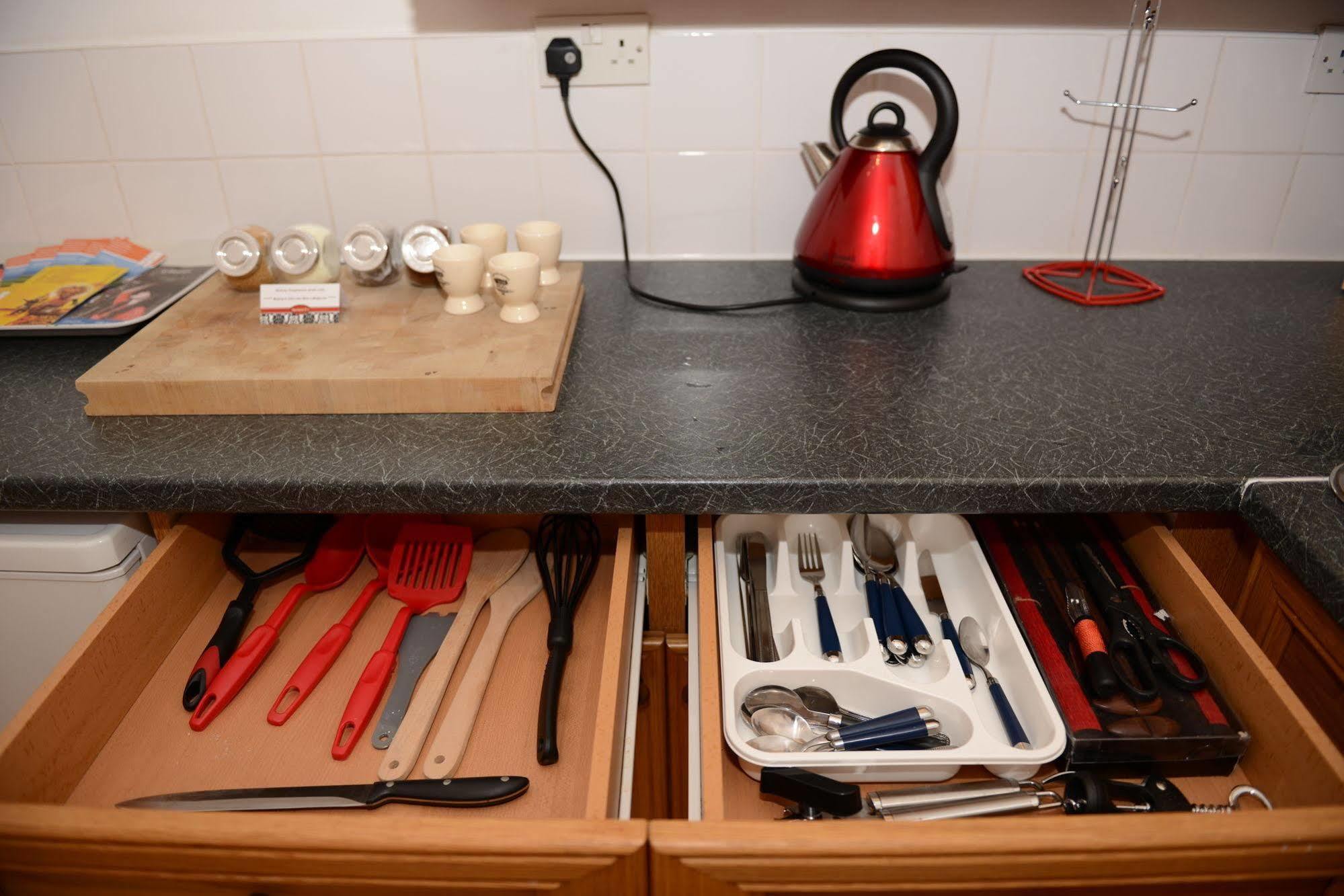 F3 2 Bedroomed Town House - Free Parking - Super 150 Mbps Wifi Near Gavin N Stacey Film House - 1 Free Dog Allowed Barry Esterno foto