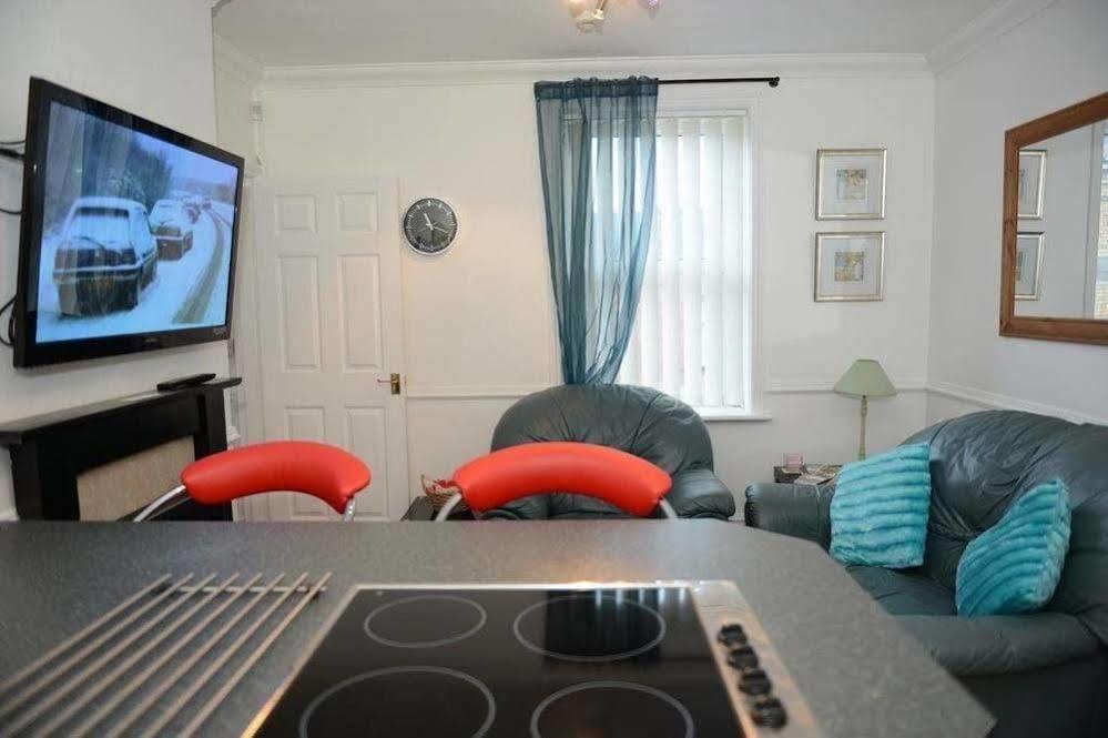 F3 2 Bedroomed Town House - Free Parking - Super 150 Mbps Wifi Near Gavin N Stacey Film House - 1 Free Dog Allowed Barry Esterno foto