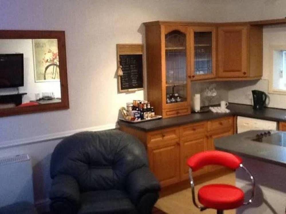 F3 2 Bedroomed Town House - Free Parking - Super 150 Mbps Wifi Near Gavin N Stacey Film House - 1 Free Dog Allowed Barry Esterno foto