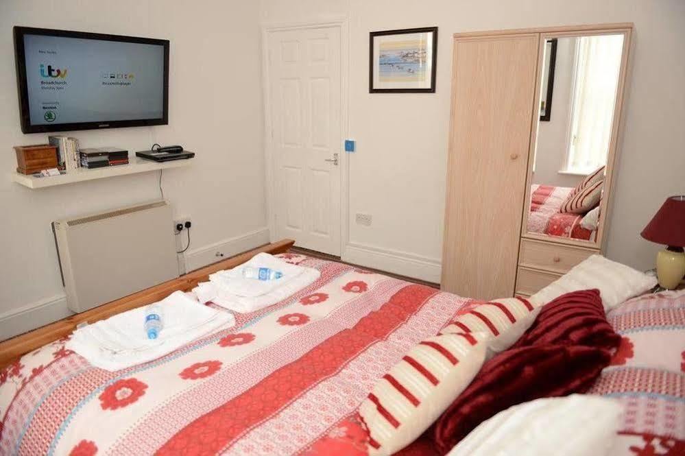 F3 2 Bedroomed Town House - Free Parking - Super 150 Mbps Wifi Near Gavin N Stacey Film House - 1 Free Dog Allowed Barry Esterno foto